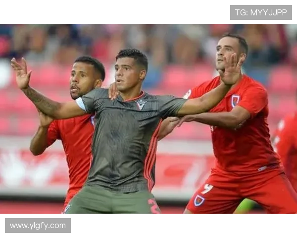 西安足球队在选拔赛中以60分稳居积分榜首位展现强劲实力